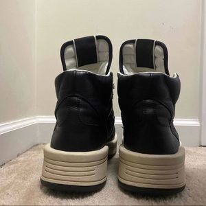 i’m willing to drop the price